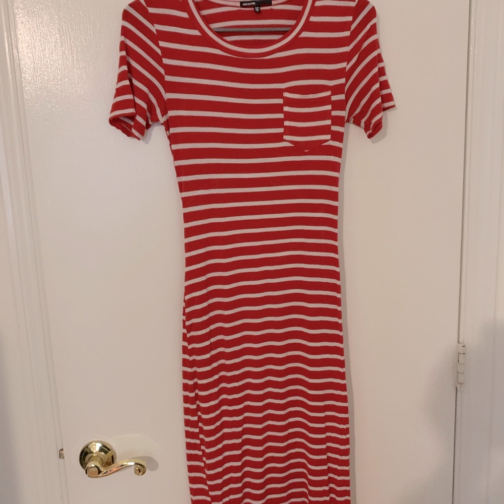 Super cute cutout dress with open back